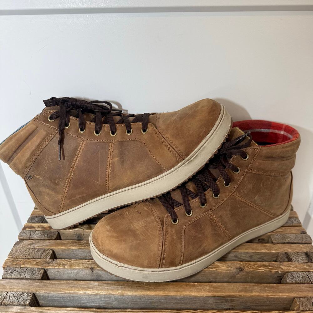 Vintage LL Bean Leather High Top Waterproof Casual Boots. Flannel Lined, Outdoor